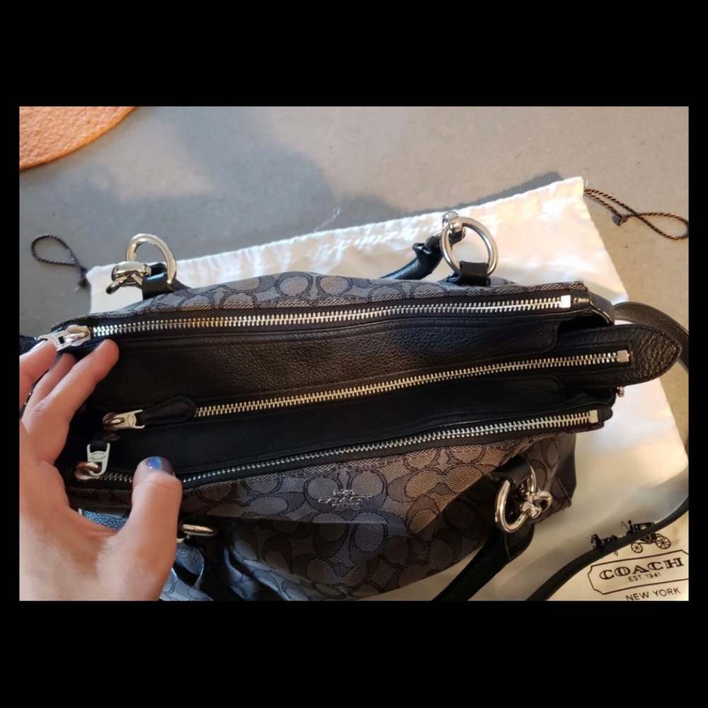 ISO!!!! Coach purse